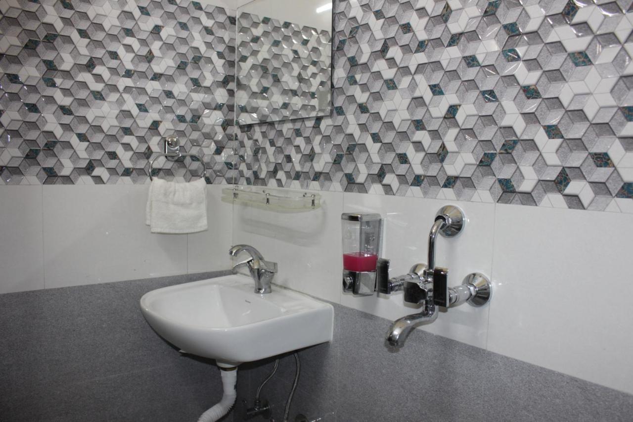 Sanjiva Suites Колката Екстер'єр фото